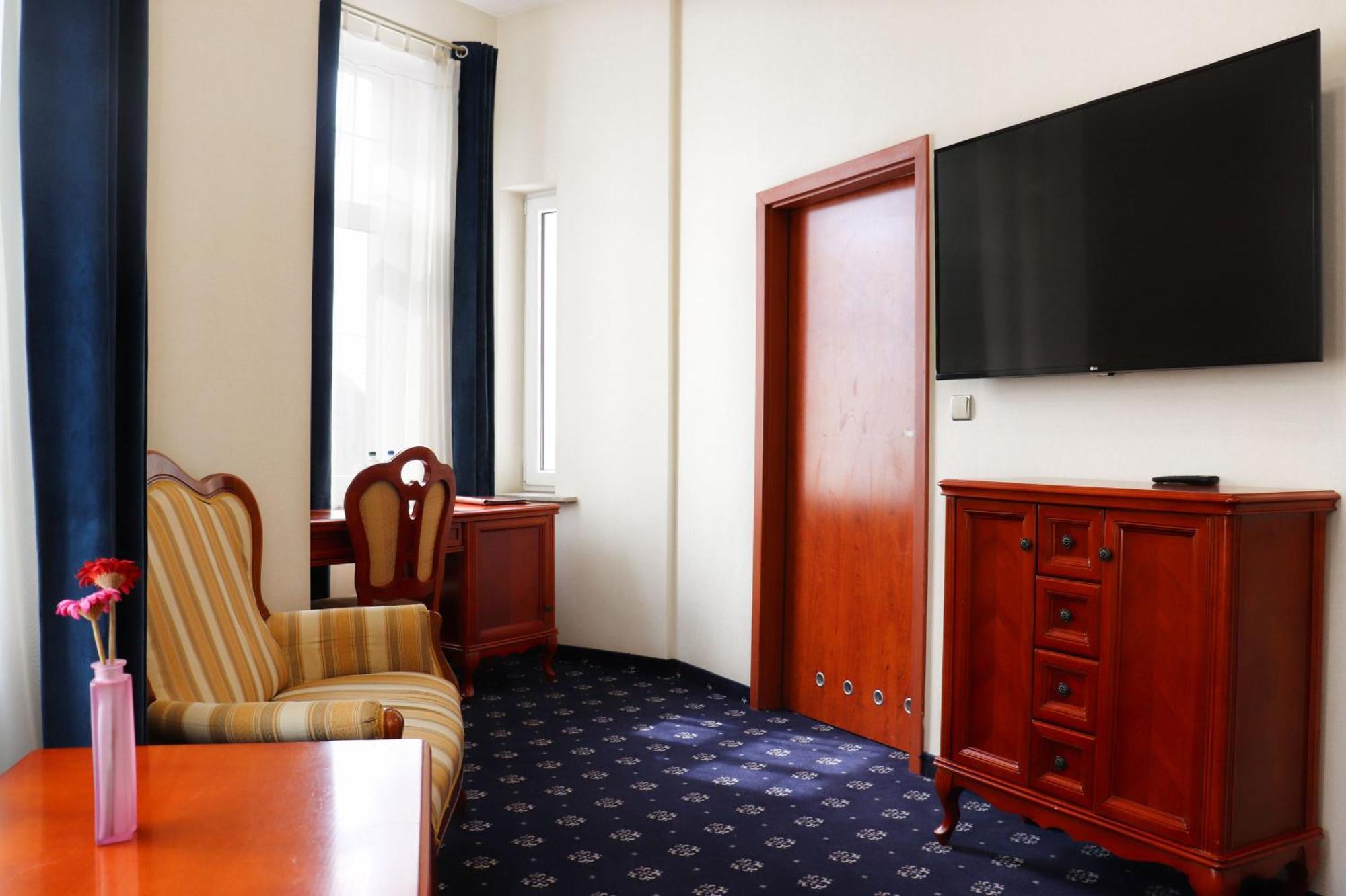 Hotel Europejski Wroclaw Centrum Ngoại thất bức ảnh